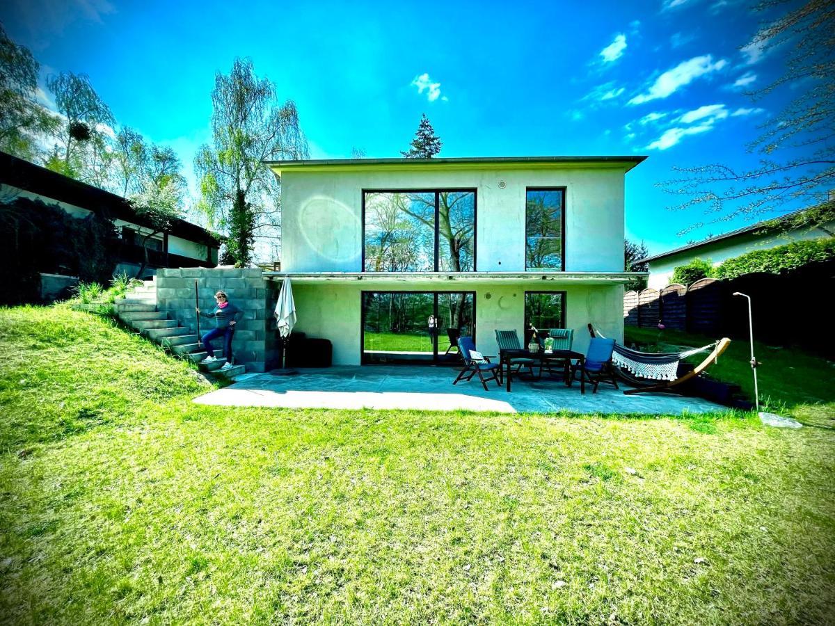 100M2 Fewo Im Haus Am See Mit Garten Bei Potsdam Швиловзе Экстерьер фото